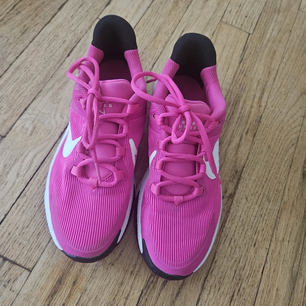Nike Pink and Black Women's Sneakers